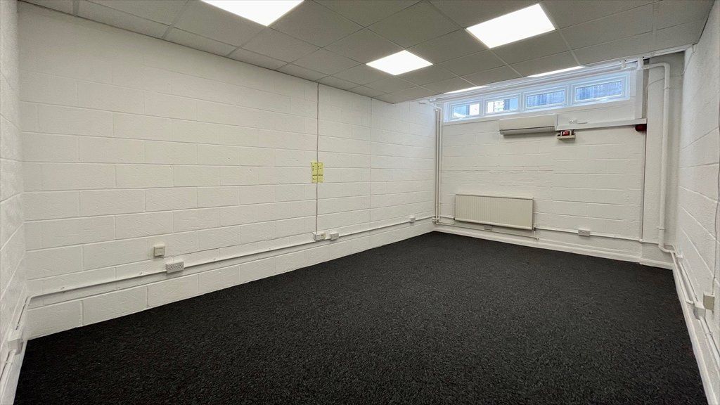 Office to let in Littleton House, Littleton Road, Ashford, Middlesex TW15, Non quoting