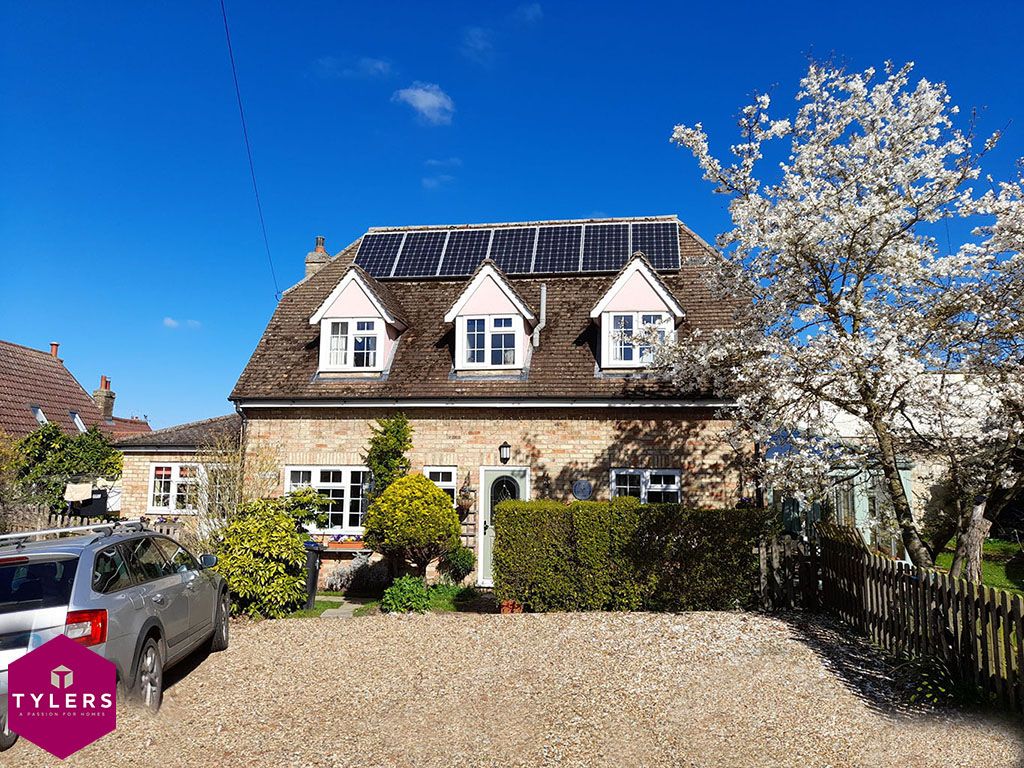 3 bed detached house for sale in Sun Street, Isleham, Ely CB7, £370,000