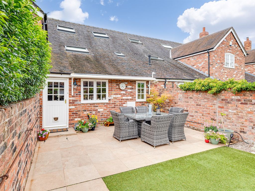 3 bed detached house for sale in Beeston Hall Mews, Brook Lane, Beeston, Tarporley CW6, £525,000