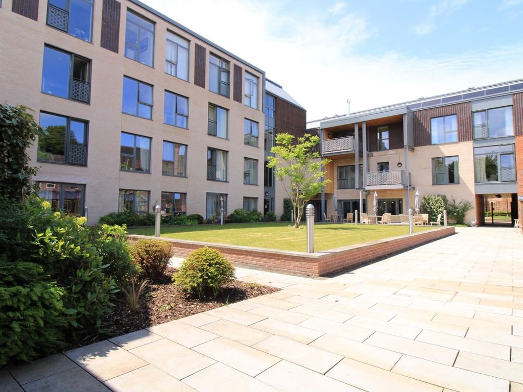 2 bed property for sale in Monks Close, Lichfield WS13, £425,000