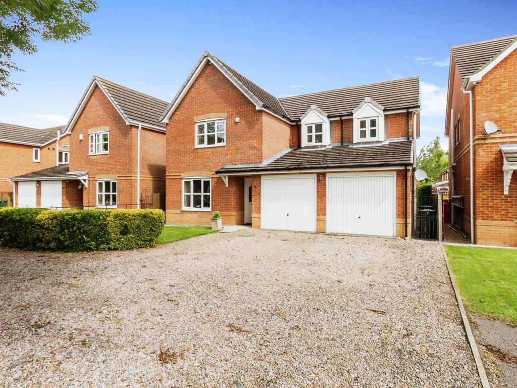 5 bed detached house for sale in Laburnum Court, Barlow, Selby, North Yorkshire YO8, £375,000