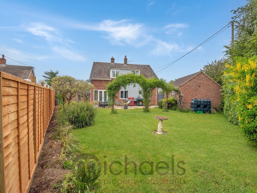 5 bed detached house for sale in Clare Road, Tilbury Juxta Clare, Halstead CO9, £475,000