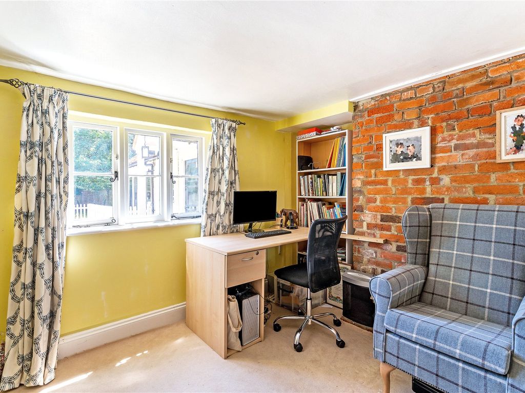 4 bed detached house for sale in Brimpton Common, Reading, Berkshire RG7, £735,000