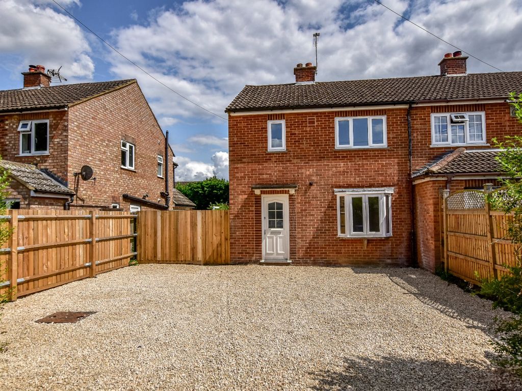 2 bed semi-detached house for sale in Brays Meadow, Hyde Heath, Amersham HP6, £450,000