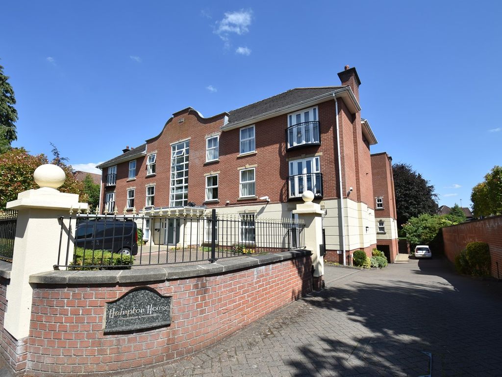 2 bed flat for sale in Bramhall Lane South, Bramhall, Stockport SK7, £375,000