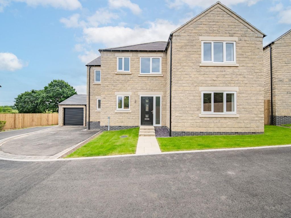 New home, 4 bed detached house for sale in Longlieve Gardens, Pilsley, Chesterfield S45, £550,000