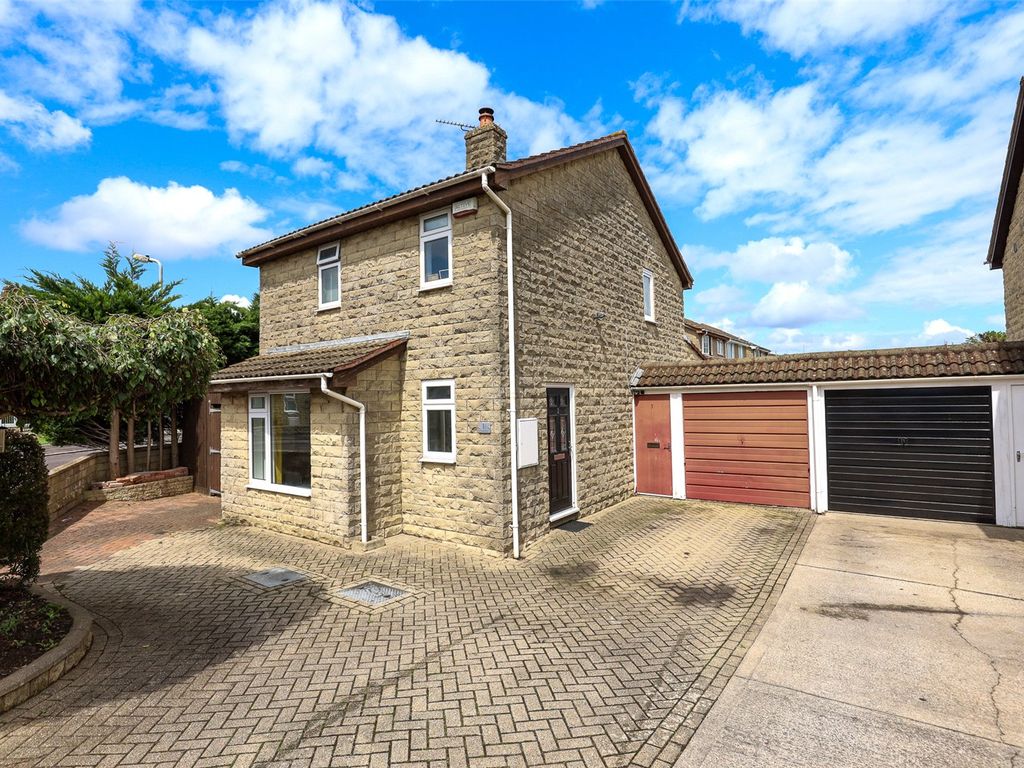 3 bed detached house for sale in Linsvale Drive, Frome, Somerset BA11, £440,000