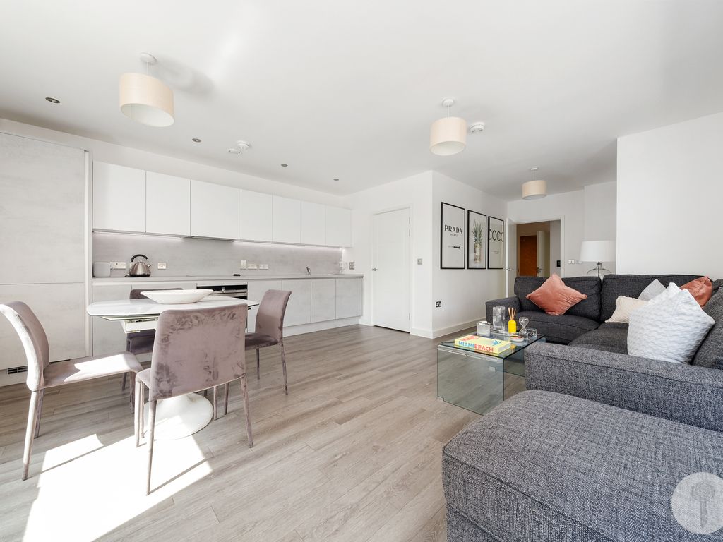 2 bed flat for sale in Hyett Court, Stratford E20, £650,000