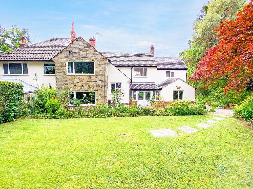 4 bed semi-detached house for sale in Oakdale, Harrogate, North Yorkshire HG1, £695,000