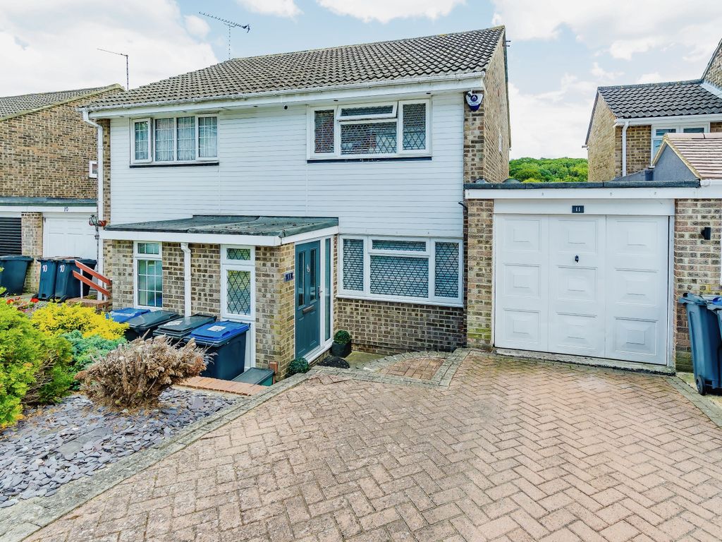 2 bed semi-detached house for sale in Osprey Gardens, South Croydon CR2, £400,000