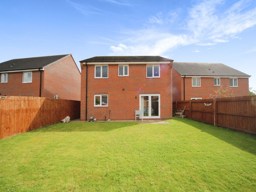 4 bed detached house for sale in Mallard Place, Sandbach CW11, £335,000