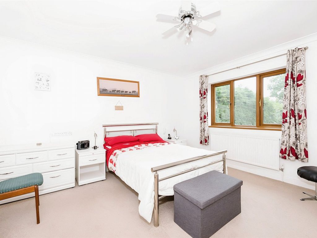 4 bed bungalow for sale in Huntingdon Road, Upwood, Ramsey, Huntingdon PE26, £470,000