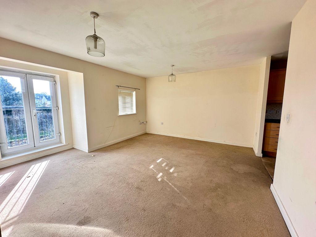 2 bed flat for sale in Tame Crossing, Wednesbury, Wednesbury WS10, £120,000