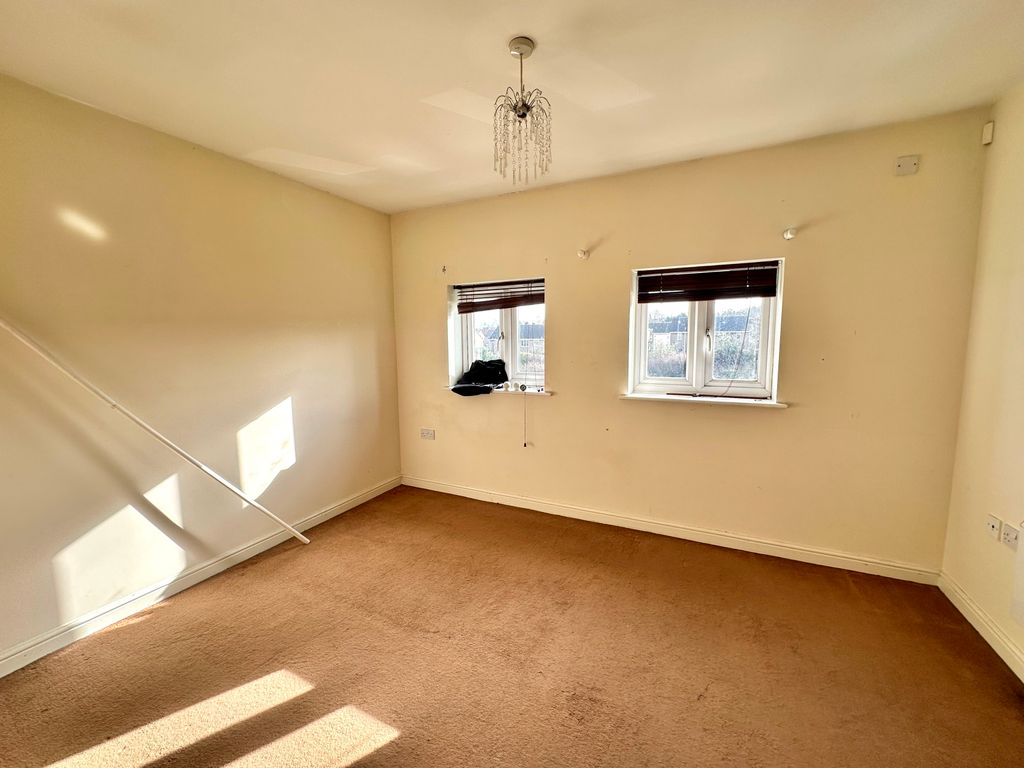 2 bed flat for sale in Tame Crossing, Wednesbury, Wednesbury WS10, £120,000
