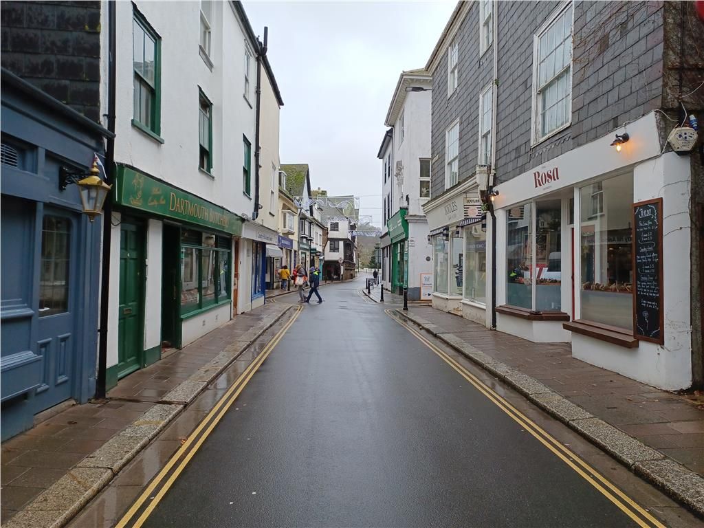 Retail premises to let in 5-9 Victoria Road, Dartmouth, Devon TQ6, £25,000 pa