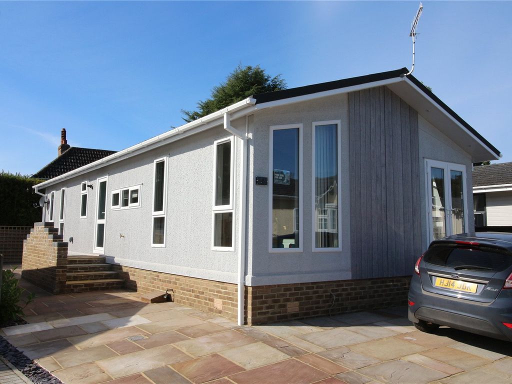 New home, 2 bed mobile/park home for sale in Woodlands Park, Stopples Lane, Hordle, Hampshire SO41, £324,950