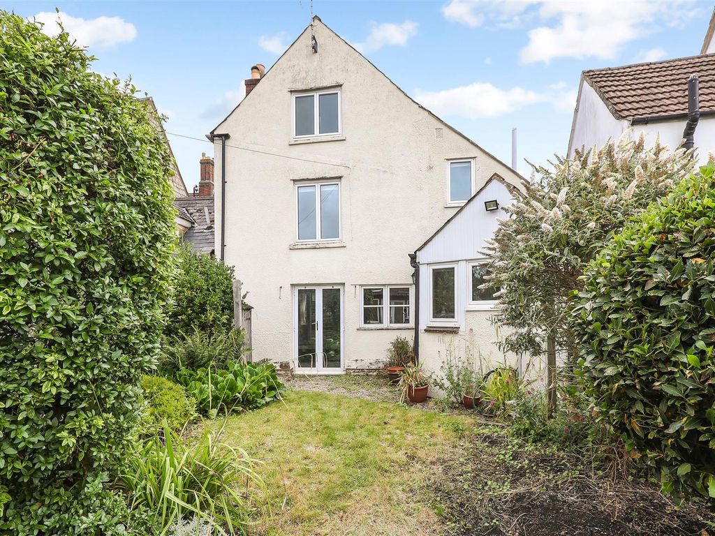 4 bed cottage for sale in Lower Street, Stroud GL5, £350,000