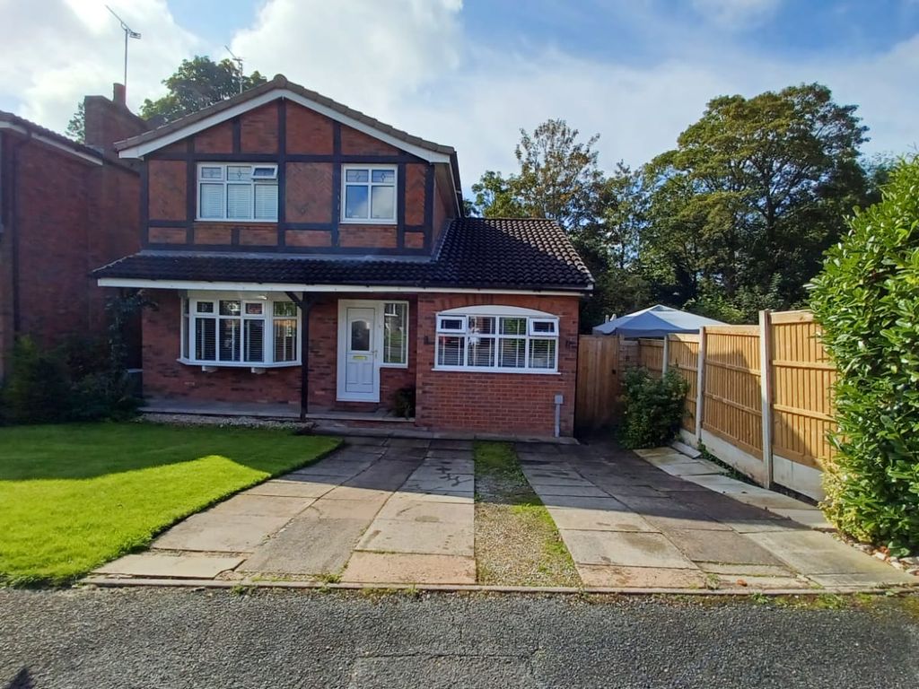 4 bed detached house for sale in Norbury Drive, Middlewich CW10, £350,000