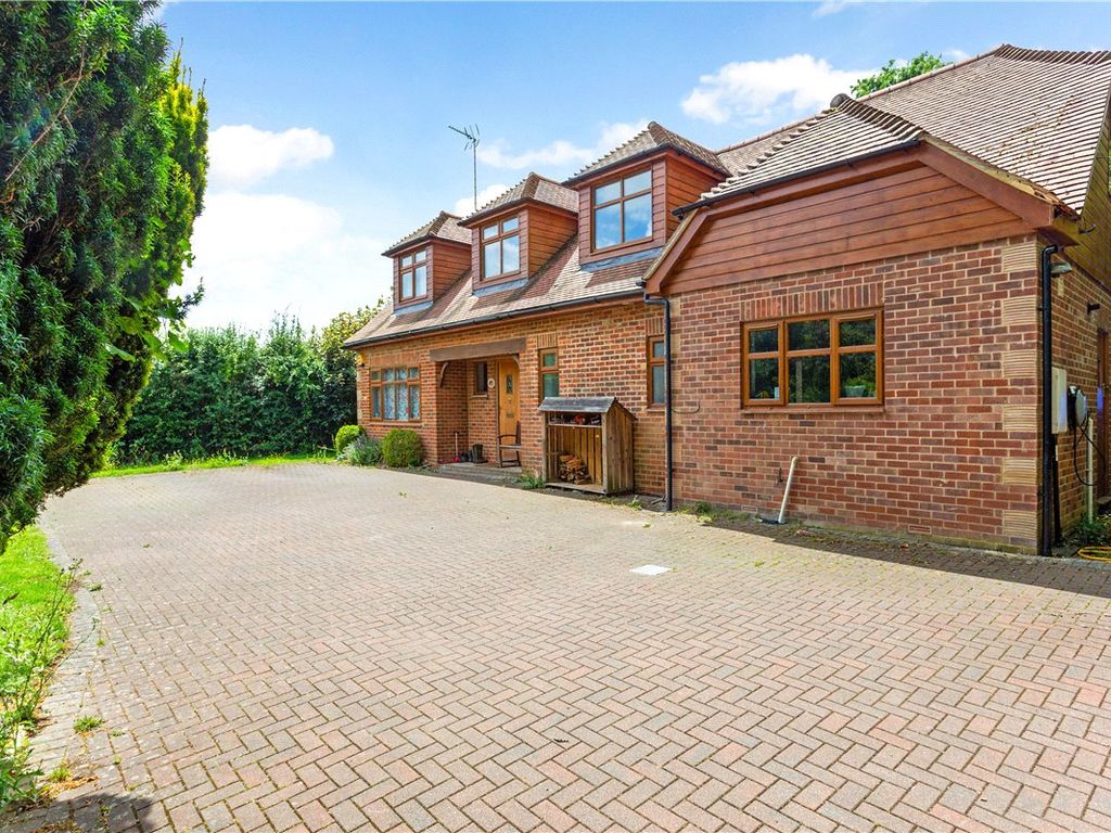 4 bed detached house for sale in Goodworth Clatford, Andover, Hampshire SP11, £995,000
