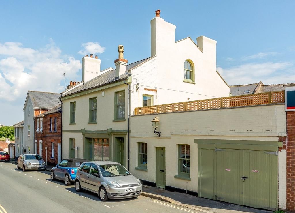 4 bed town house for sale in Howell Road, Central, Exeter EX4, £695,000
