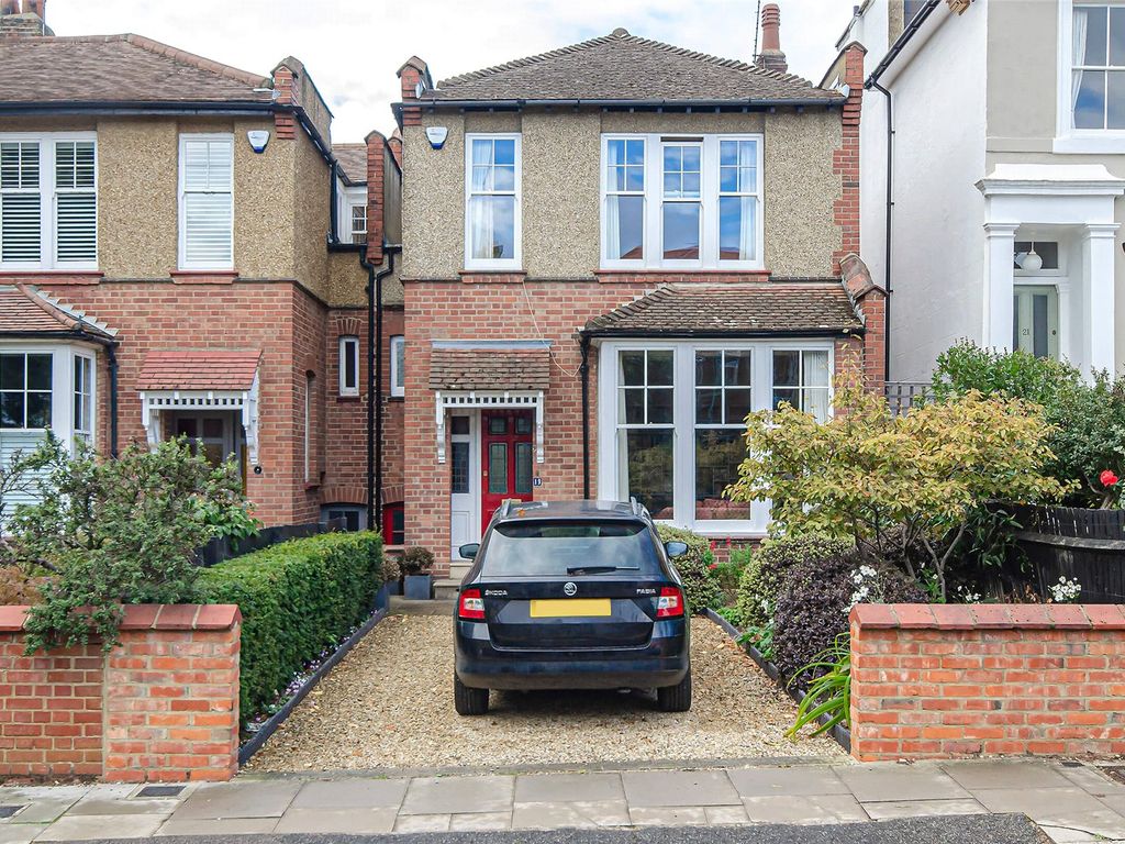4 bed end terrace house for sale in Eastern Road, London, Greater London N2, £1,575,000