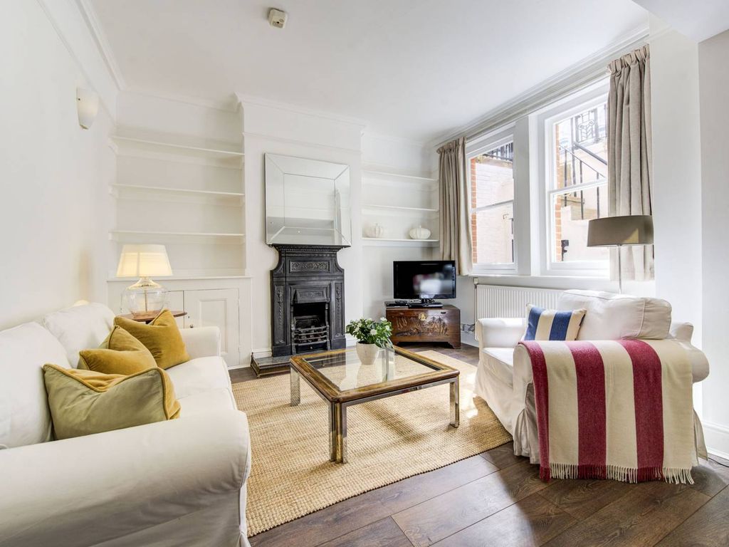 1 bed maisonette for sale in Perham Road, Barons Court, London W14, £525,000