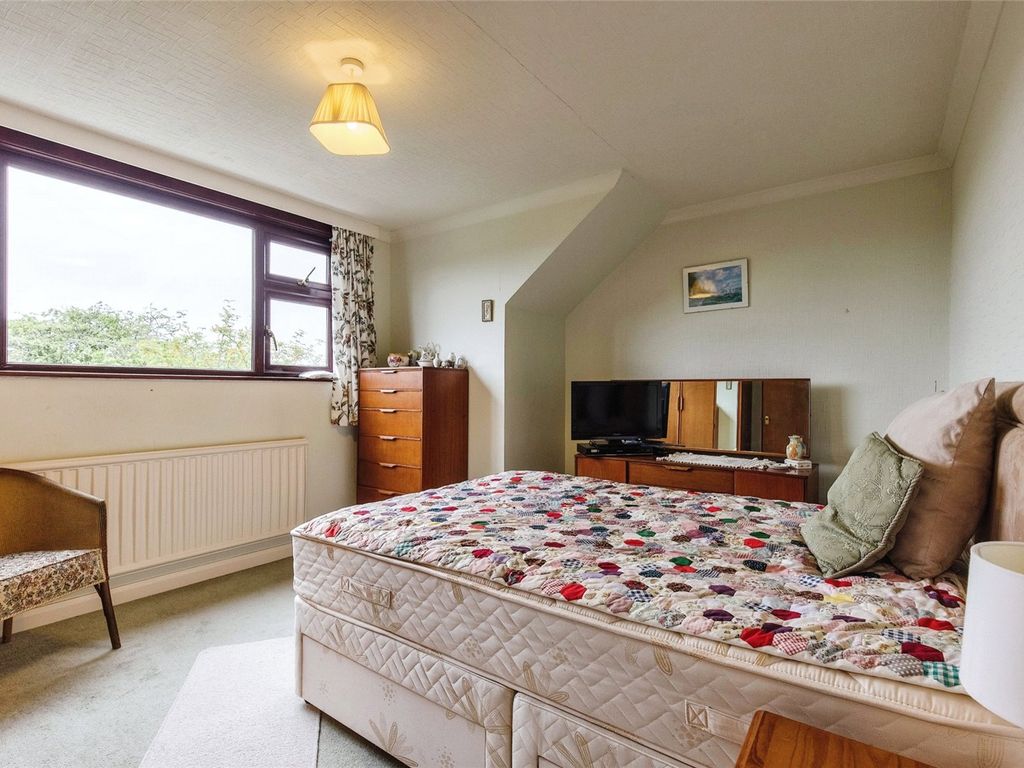 4 bed detached house for sale in Meadow Head, Wadebridge, Cornwall PL27, £465,000
