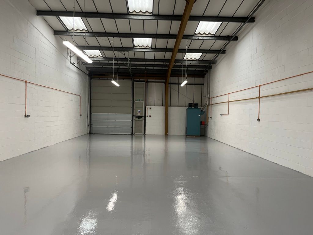 Warehouse to let in 48 Potters Lane, Kiln Farm, Milton Keynes, Buckinghamshire MK11, £31,240 pa