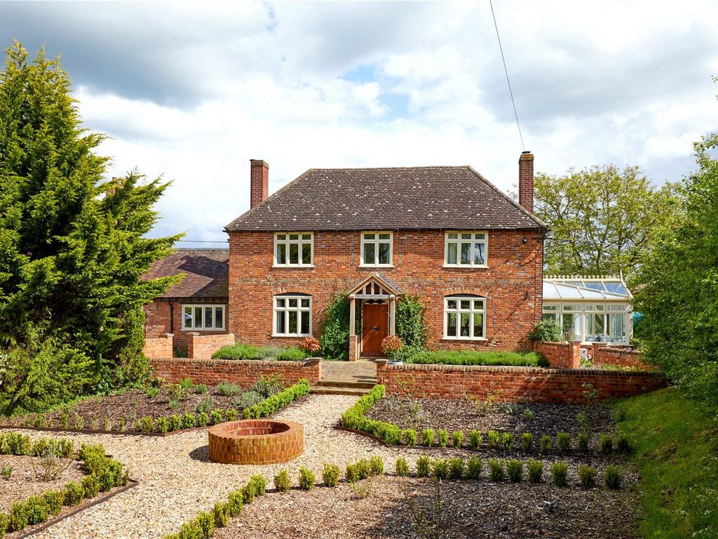 4 bed detached house for sale in Valley Farmhouse, Charndon, Bicester, Oxfordshire OX27, £1,000,000