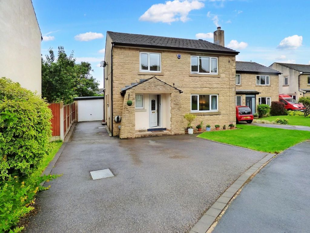 4 bed detached house for sale in Millholme Rise, Embsay, Skipton BD23, £465,000