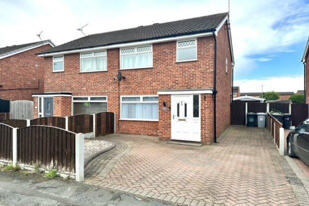 3 bed semi-detached house to rent in Heron Crescent, Crewe CW1, £950 pcm