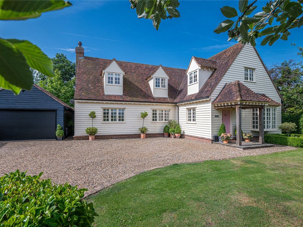 4 bed detached house for sale in Barling Road, Barling Magna, Essex SS3, £1,195,000