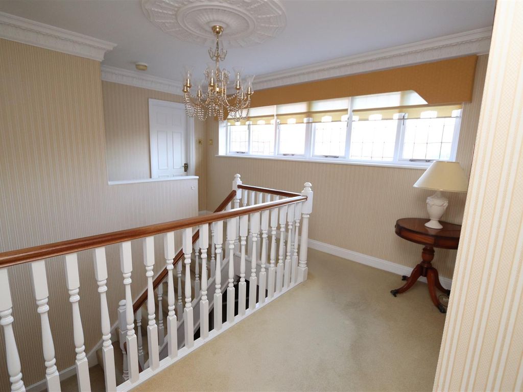 4 bed detached house for sale in Hutton Gate, Hutton Mount, Brentwood CM13, £1,600,000