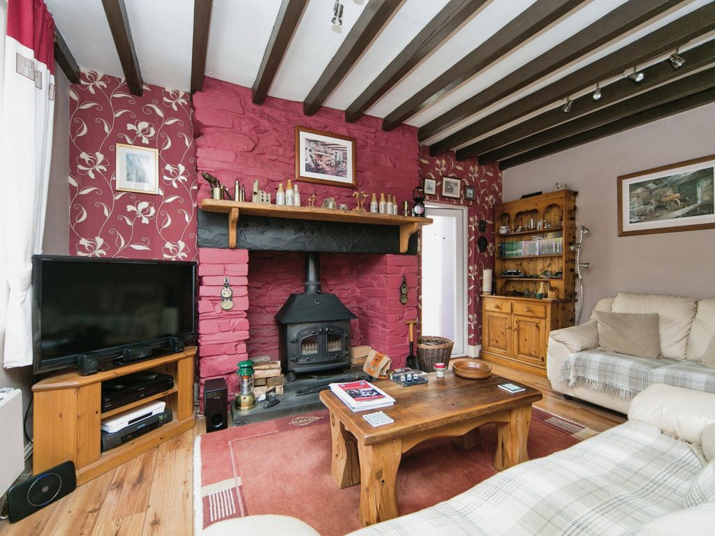 4 bed detached house for sale in Minffordd, Dolwyddelan LL25, £470,000