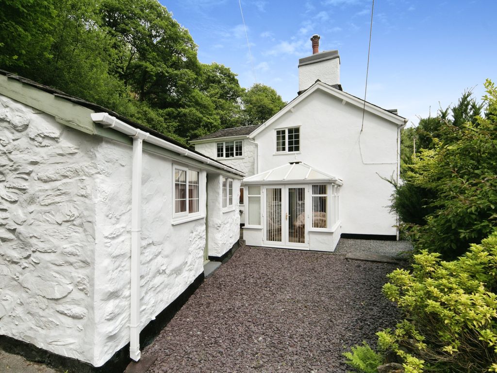 4 bed detached house for sale in Minffordd, Dolwyddelan LL25, £470,000