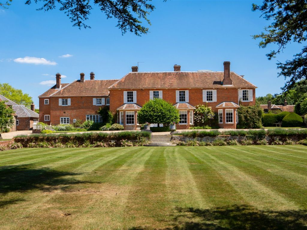 9 bed country house for sale in Chieveley, Newbury RG20, £5,250,000