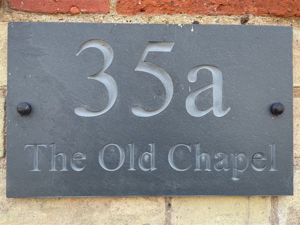 3 bed flat for sale in The Old Chapel, Ivinghoe, Buckinghamshire LU7, £535,000