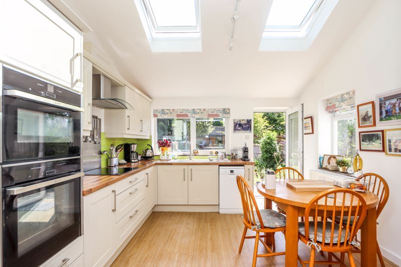 4 bed detached house for sale in Brackenwood Road, Clevedon BS21, £675,000