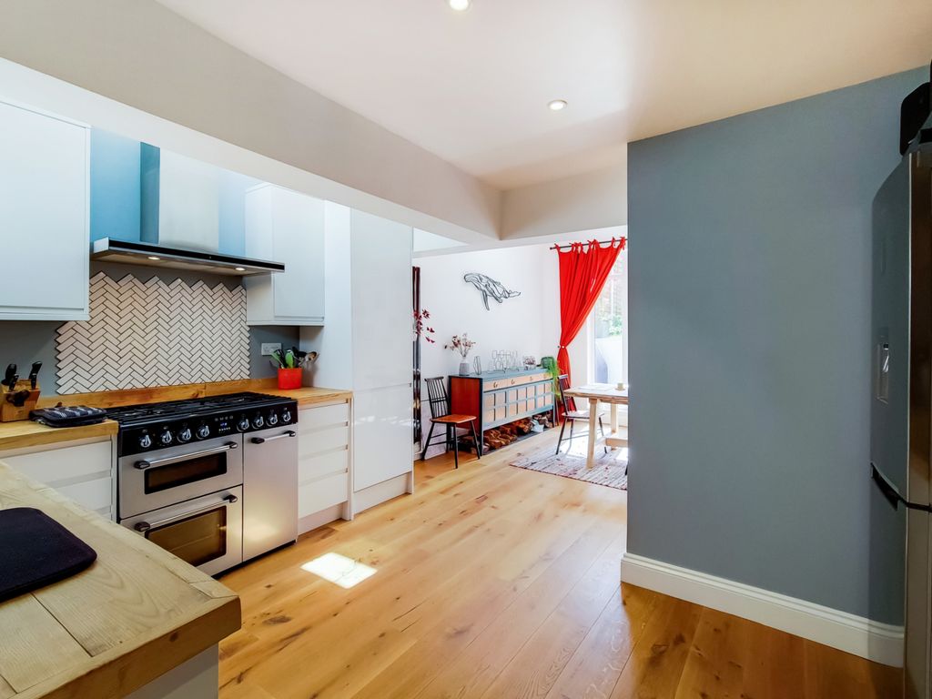 3 bed end terrace house for sale in Livingstone Road, Thornton Heath, London, Greater London CR7, £500,000
