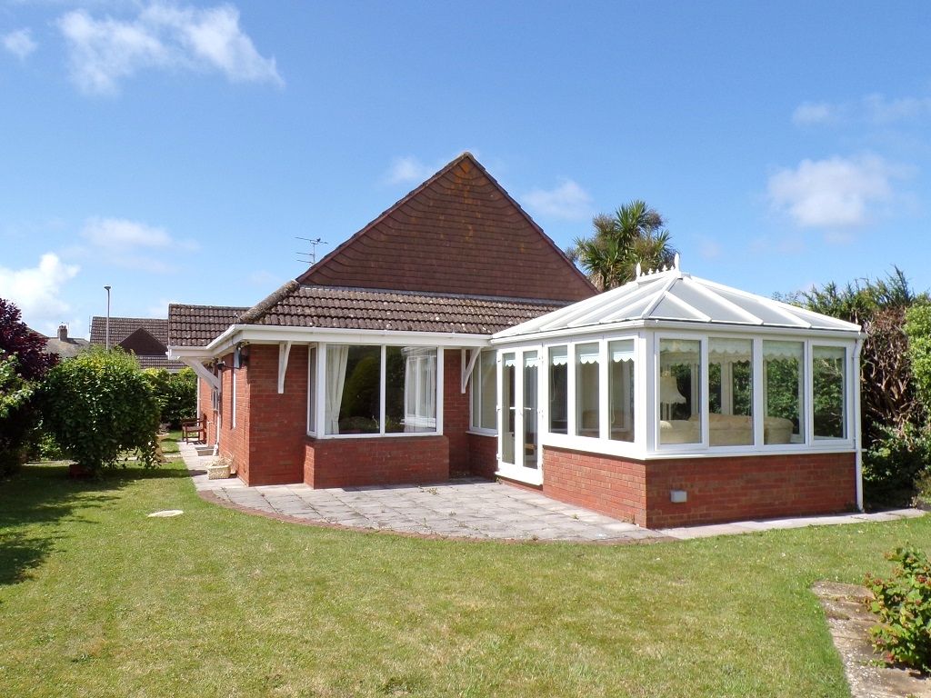 2 bed detached bungalow for sale in Greenfield Way, Porthcawl CF36, £395,000