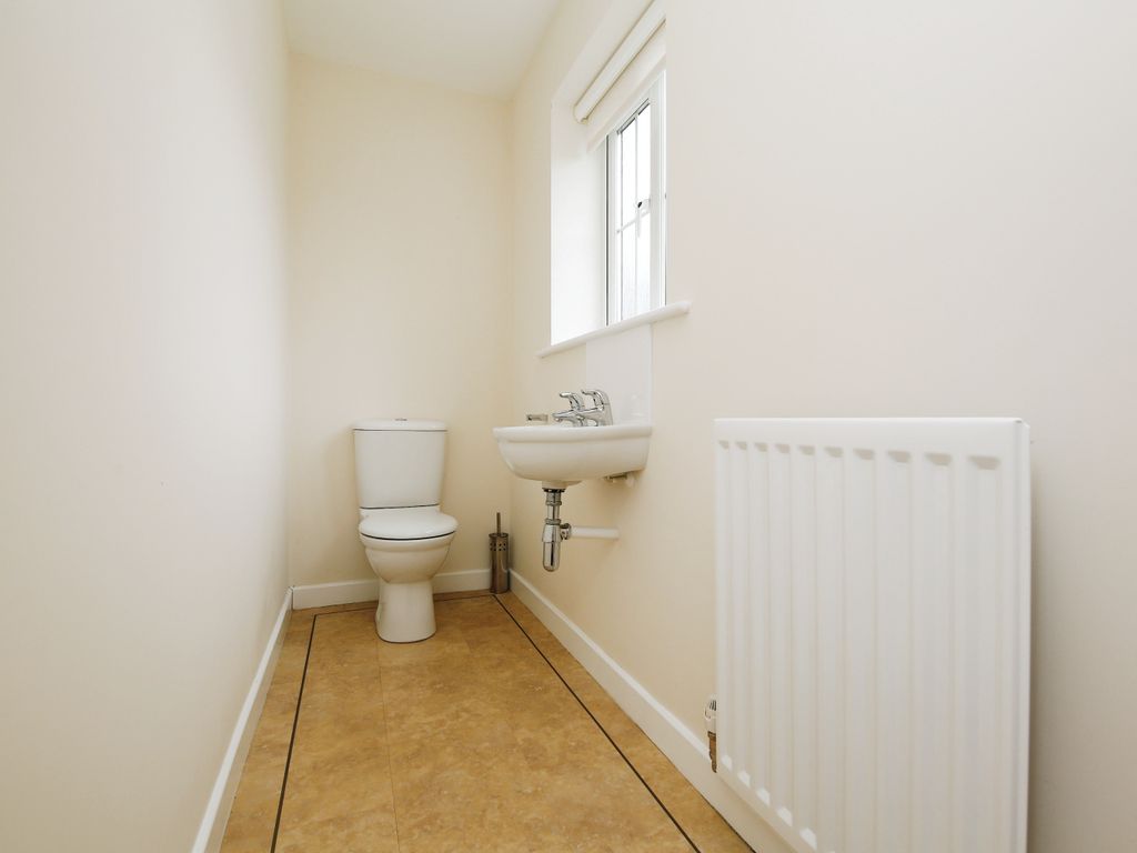 3 bed terraced house for sale in Landsdowne Road, Whitby, North Yorkshire YO21, £230,000
