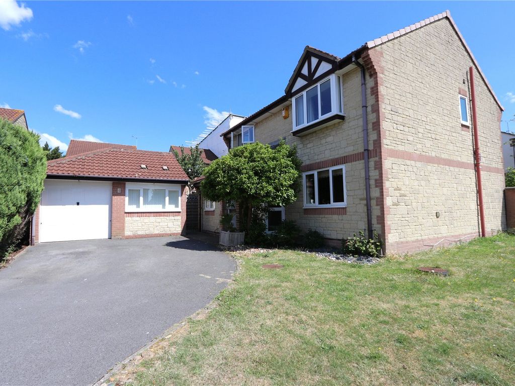 4 bed detached house for sale in Huckley Way, Bradley Stoke, Bristol, South Gloucestershire BS32, £575,000