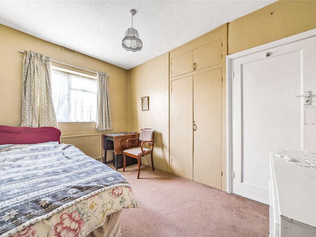 3 bed bungalow for sale in Blackness Lane, Keston BR2, £425,000