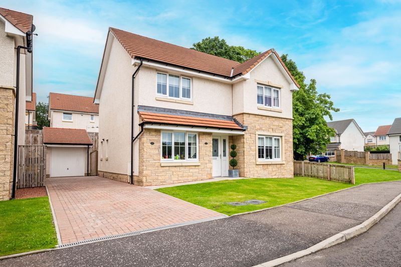 4 bed detached house for sale in Clayton Crescent, Motherwell ML1, £349,995