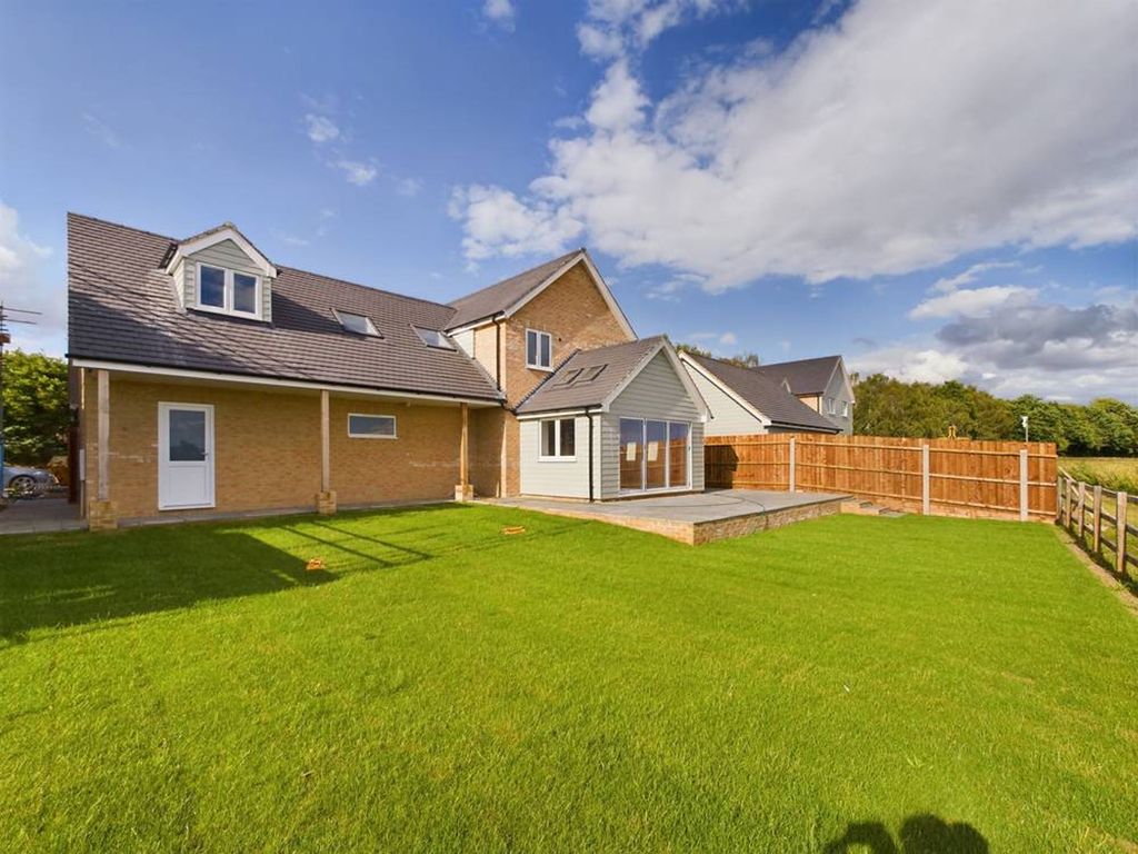New home, 4 bed detached house for sale in Mill Garden, Mill Lane, Bluntisham. PE28, £740,000