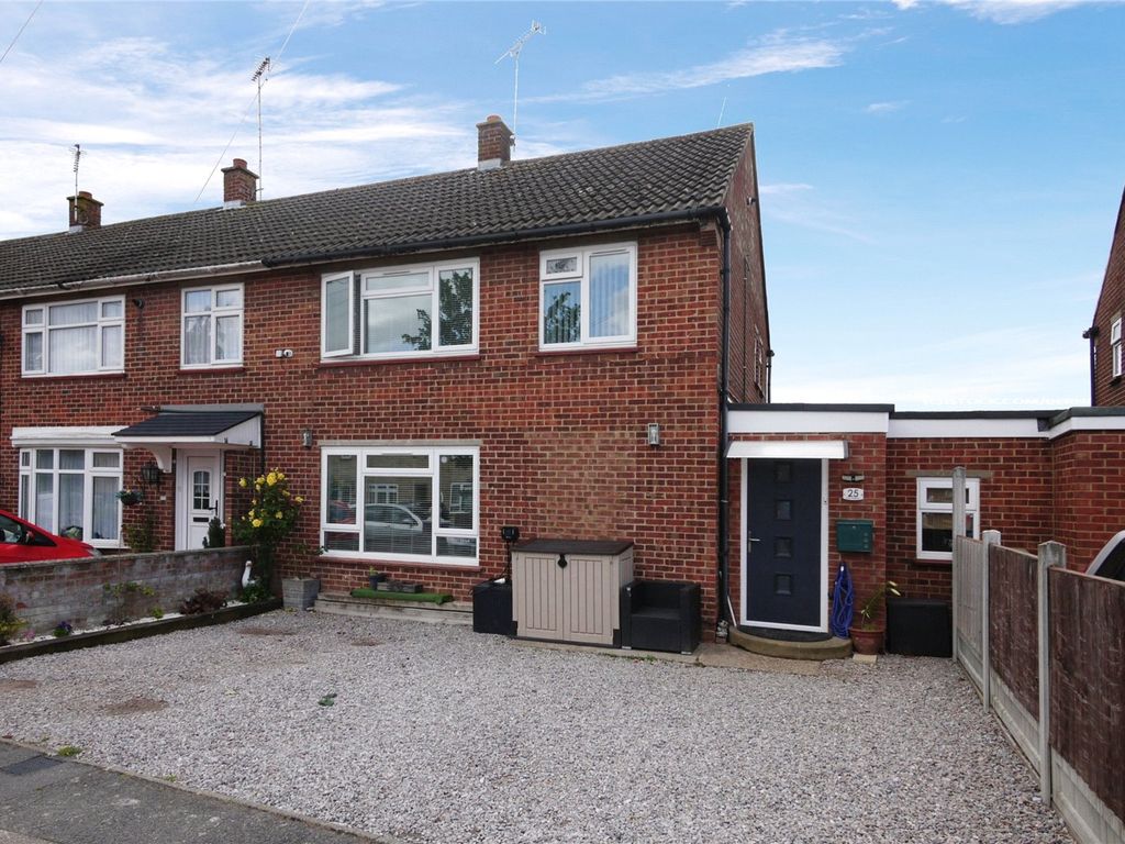 3 bed end terrace house for sale in Fox Hatch, Kelvedon Hatch, Brentwood, Essex CM15, £425,000
