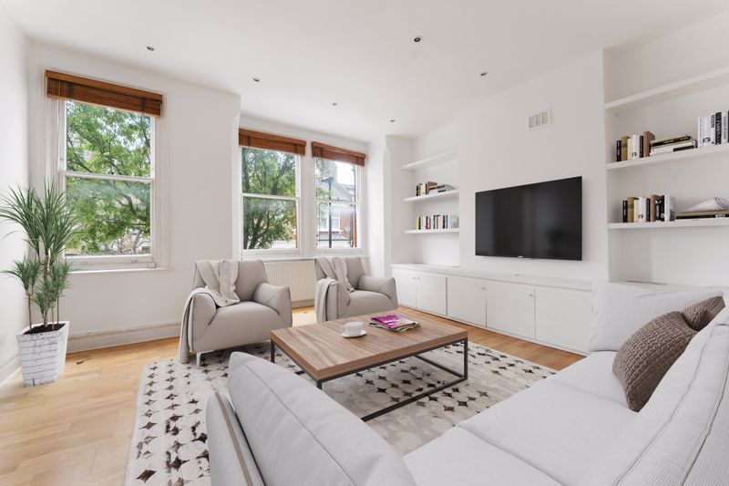 3 bed flat for sale in Despard Road, Archway, London N19, £775,000
