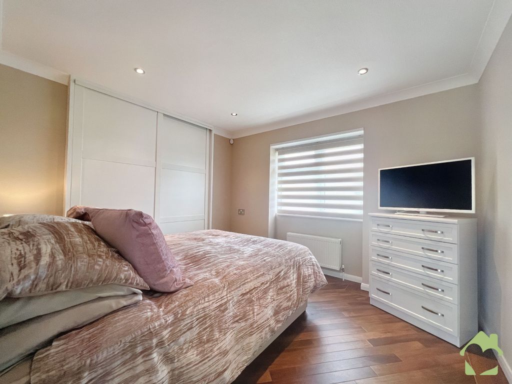 2 bed mobile/park home for sale in Garstang Bypass Road, Garstang, Preston PR3, £250,000