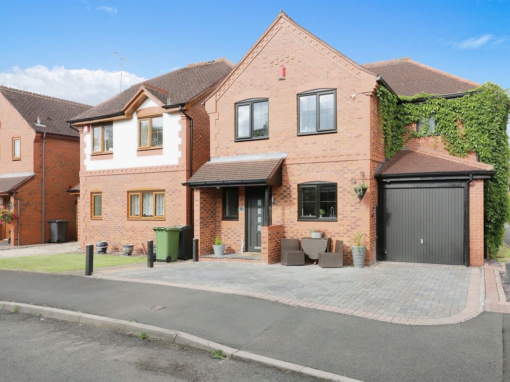 3 bed detached house for sale in Claughton Court, Kidderminster DY11, £340,000