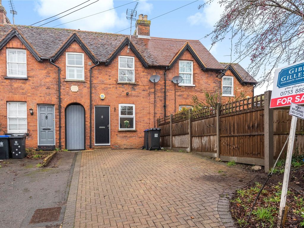 2 bed terraced house for sale in Wexham Street, Stoke Poges, Buckinghamshire SL3, £399,000